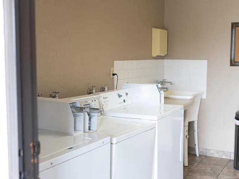 Casa Del Rio Apartments — Photo 29