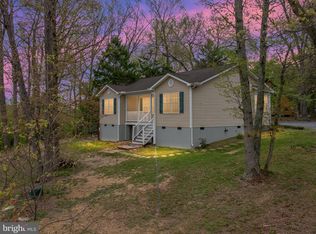 121 Valley View Dr, Strasburg, VA 22657