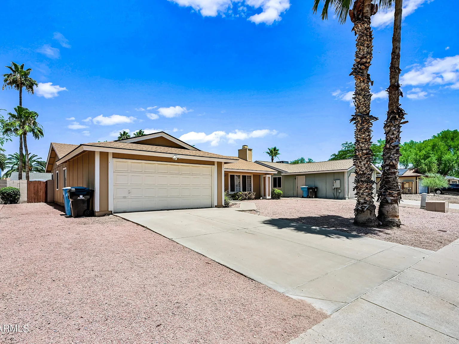 3 bed, 2.0 bath, 1428 sqft, $2,395 — Photo 2