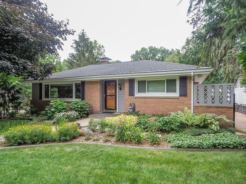 3021 Winchell Ave-100