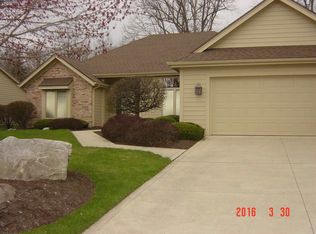 10328 Woodland Rdg W, Fort Wayne, IN 46804