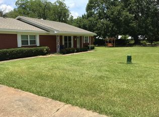 47 Jefferson Ave, Bassfield, MS 39421