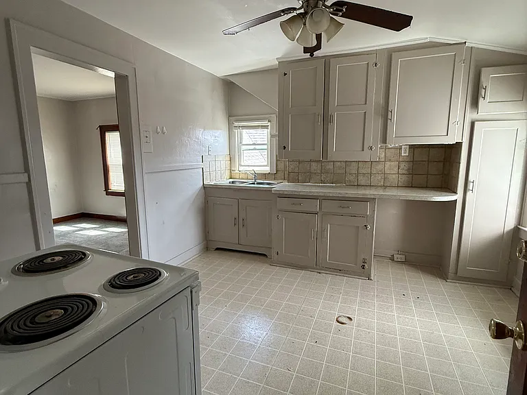 5141 Ternes St #2 — Photo 7