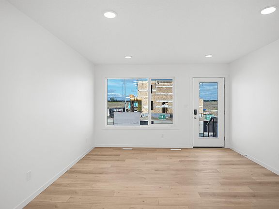 4th image of 505 177th Ave NW