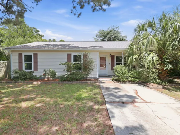 3348 Island Estates Dr, Johns Island, SC 29455