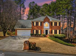 815 Kings Arms Way, Johns Creek, GA 30022