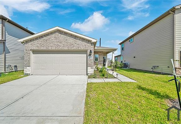 2nd image of 10704 Fairview Landing Dr