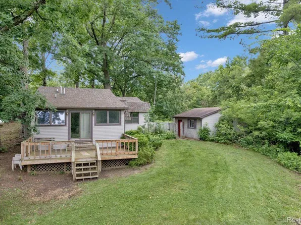 4861 Jasmond Rd, Goodrich, MI 48438