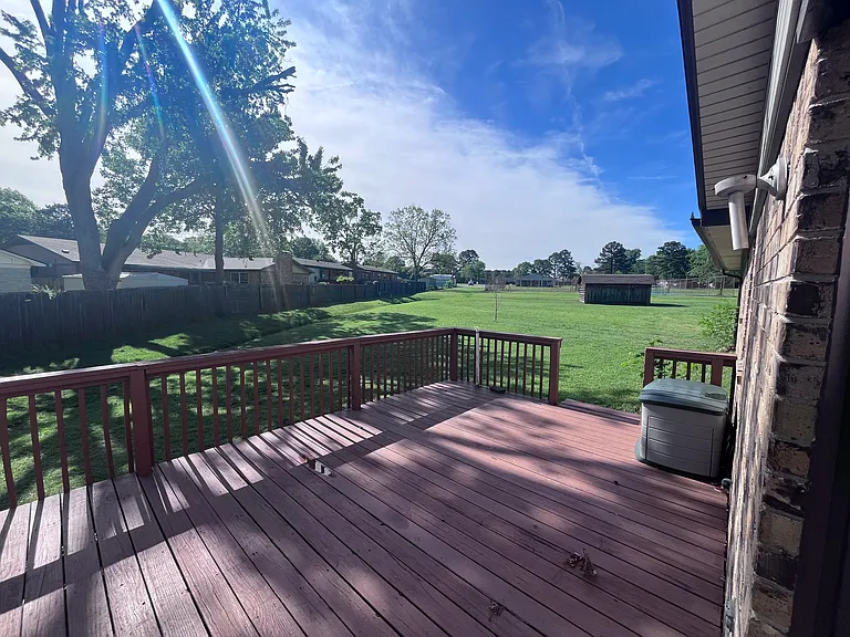 113 Cornwall Ct — Photo 16