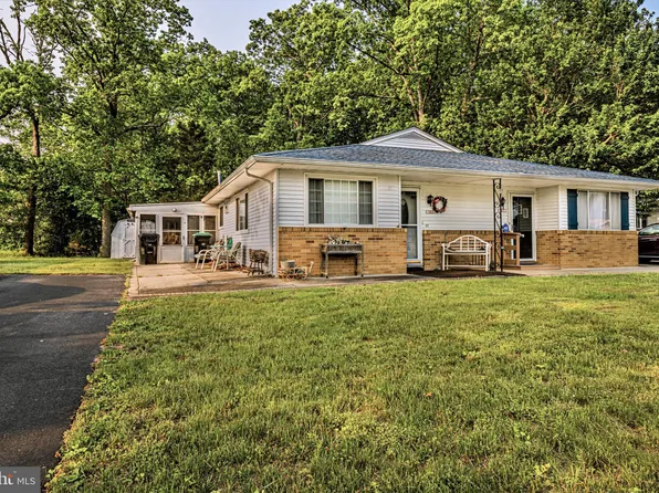 185 Elmtowne Blvd, Hammonton, NJ 08037