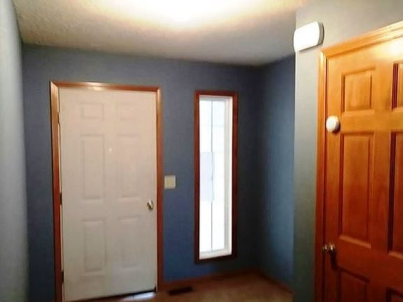 3rd image of 13247 Foxglove Ln