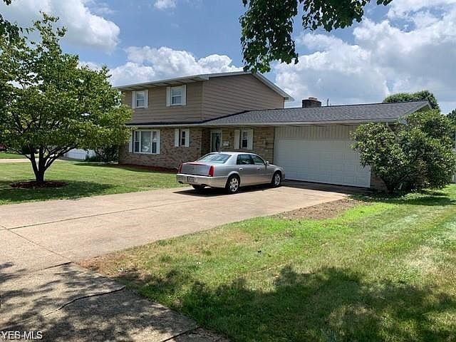 1st image of 634 Orchard Ave NW