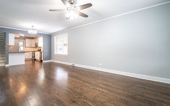 3rd image of 10657 S Avenue N