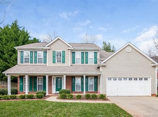 12709 McGinnis Woods Dr, Huntersville, NC 28078