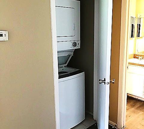 5th image of 2300 Fair Oaks Dr APT 2011
