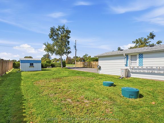 5th image of 87 Edgewood Cres