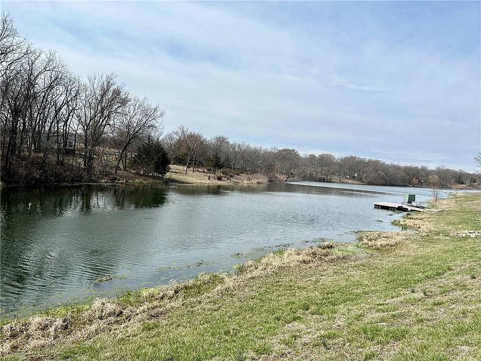 2nd image of 145 Linn Valley Dr