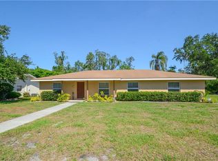 200 Durrell Cir, Winter Haven, FL 33884