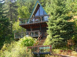 202 Cunningham Rd, Newport, WA 99156