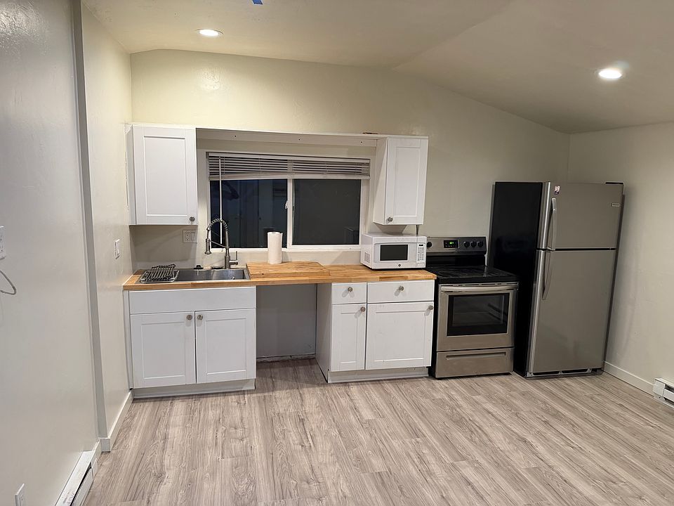 1st image of 2707 W Wymer St #B
