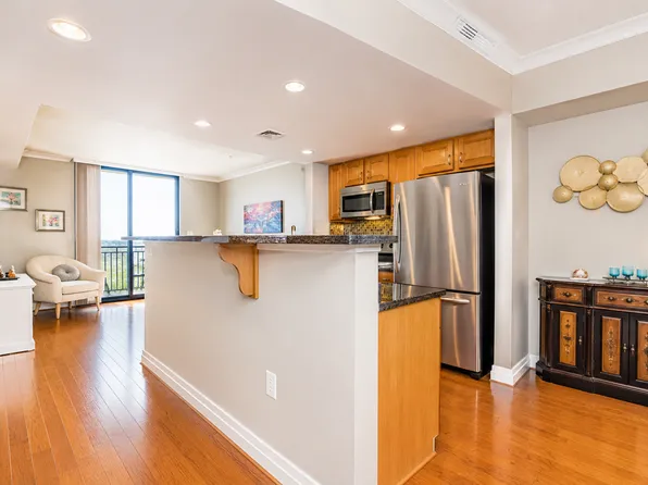 414 Water St Unit 2209, Baltimore, MD 21202
