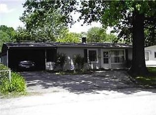1225 Saint Stephens Dr, Cahokia, IL 62206