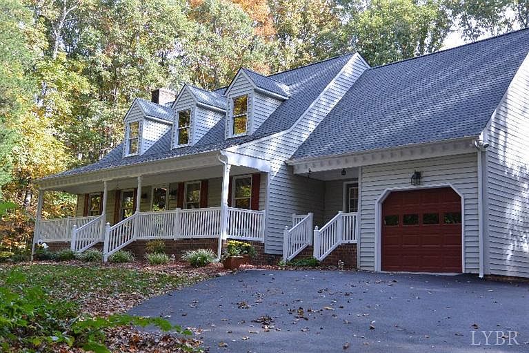 1st image of 118 Woodmont Ln