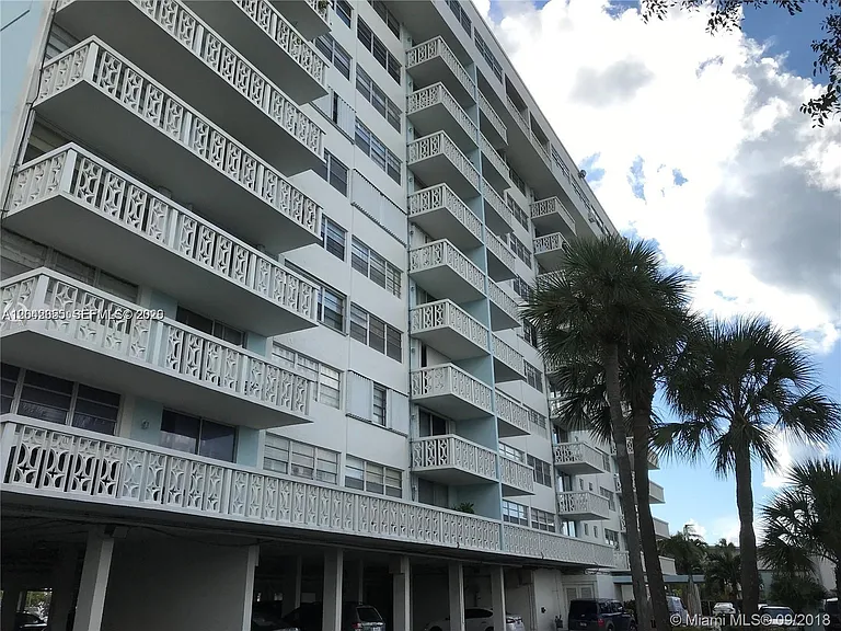 13155 Ixora Ct #810 — Photo 2