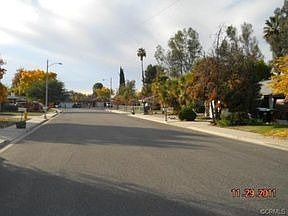 5th image of 550 Fern Pl