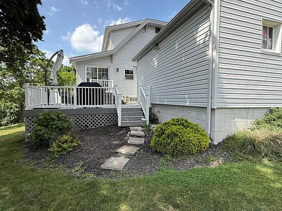 4th image of 600 Baynton Ave