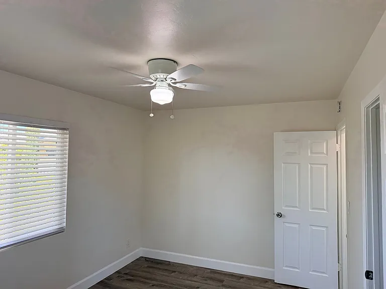 5273 Wightman St — Photo 19