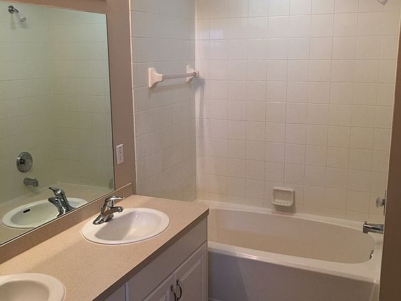 4th image of 1075 Hancock Creek South Blvd APT 201