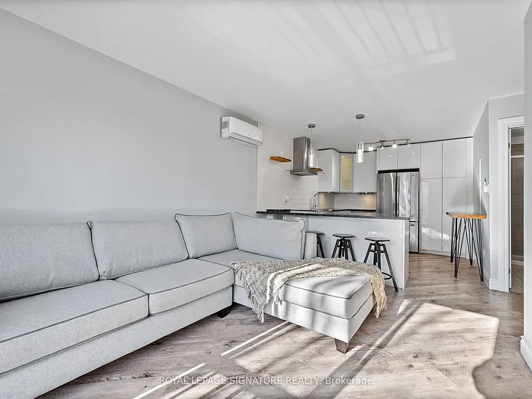28 Victoria Ave N #312 — Photo 14