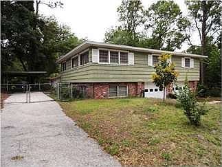 2nd image of 682 Tanglewood Dr