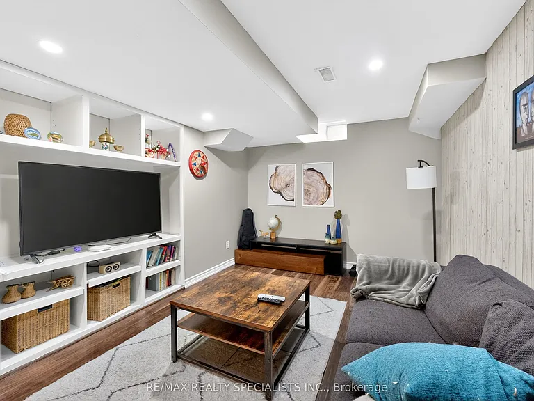 2067 Golden Orchard Trl — Photo 38