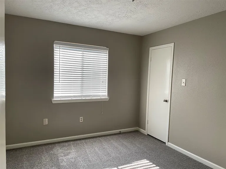 3306 Boxelder Dr — Photo 12