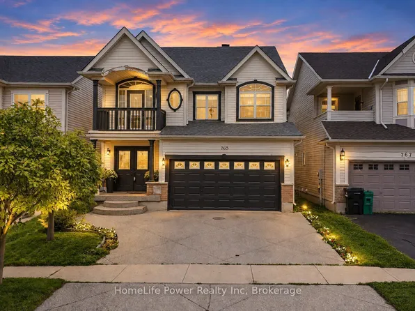 765 Brandenburg Blvd, Waterloo, ON N2T 2W9