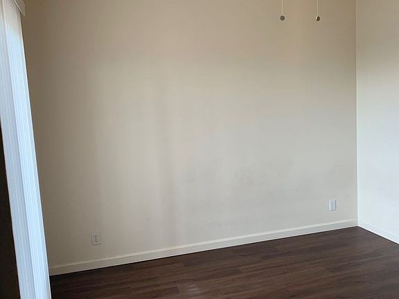 3rd image of 1032 Dayton St #4