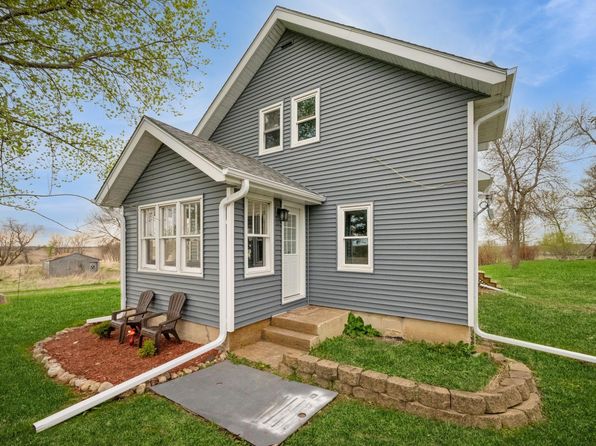 17492 460th Ln, Waterville, MN 56096