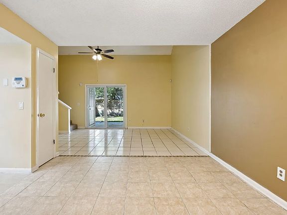 4th image of 5541 Greatpine Ln N