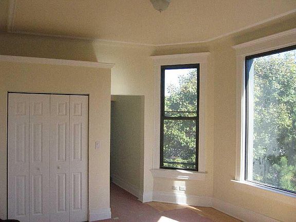 3rd image of 2112 W Concord Pl APT 1