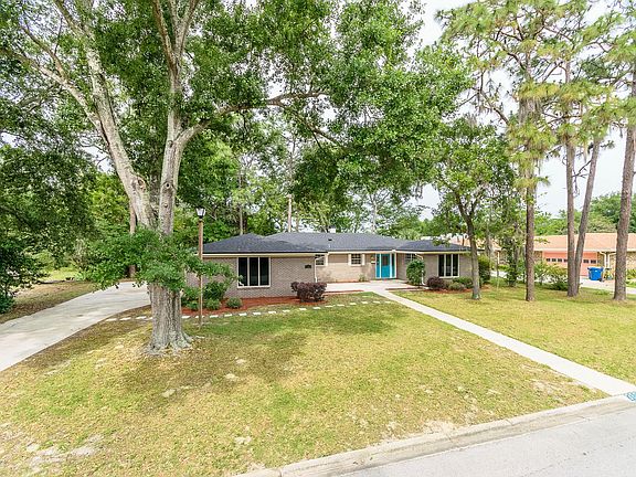 2nd image of 3666 Hoover Ln
