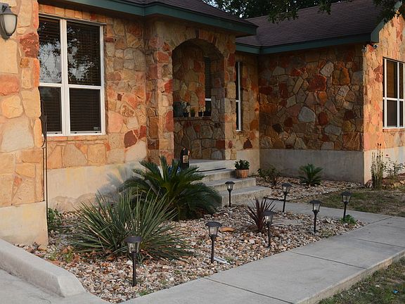 2nd image of 536 Jacobs Ln