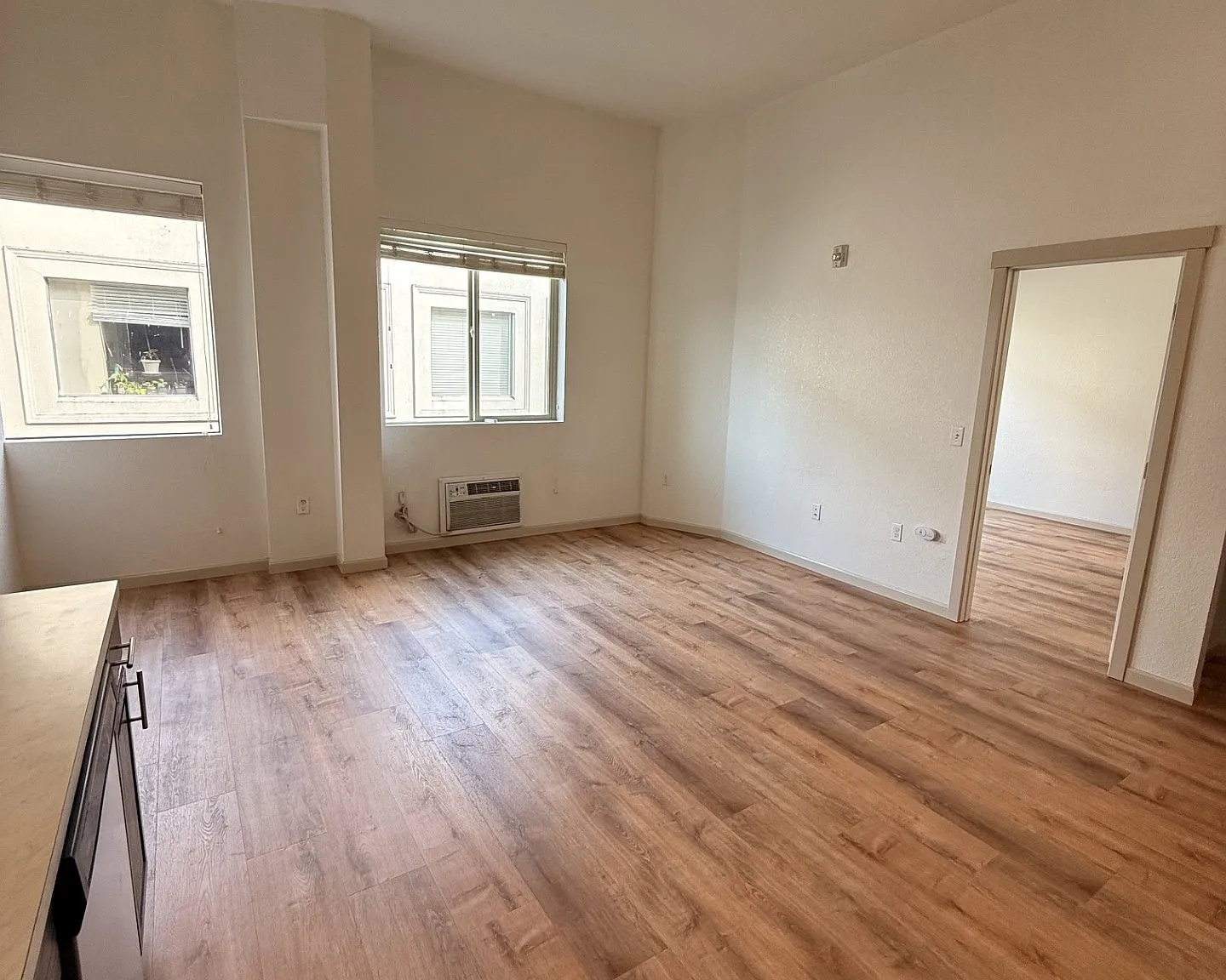 406 Legion Way Southeast — Photo 4