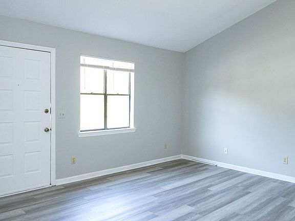 4th image of 26 Nicole Ln Unit 74