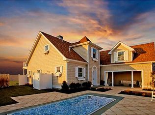 04 Wimbledon Cir, Portsmouth, RI 02871
