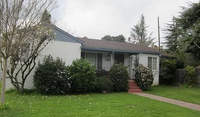 4881 Seven Hills Rd photo 1