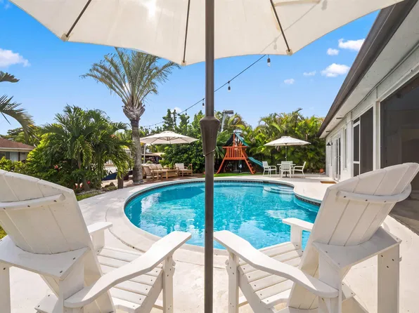 160 SE 9TH Street, Pompano Beach, FL 33060