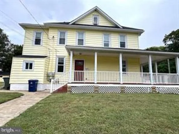 131 Union St #B — Photo 1