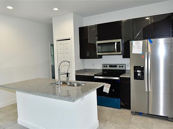 2nd image of 566 Kingfisher Drive